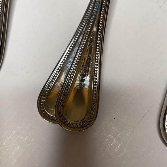 WALLACE Regal Pearl Stainless Steel Flatware 24 Pieces - Picture 11 of 12